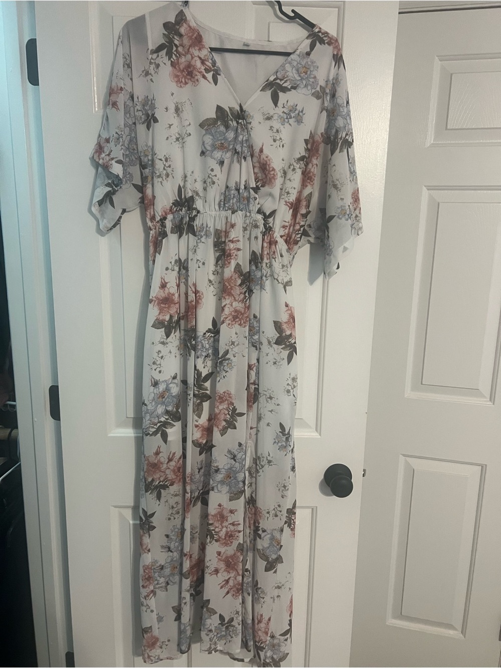 Floral V-Neck Maxi Dress in Light Ivory